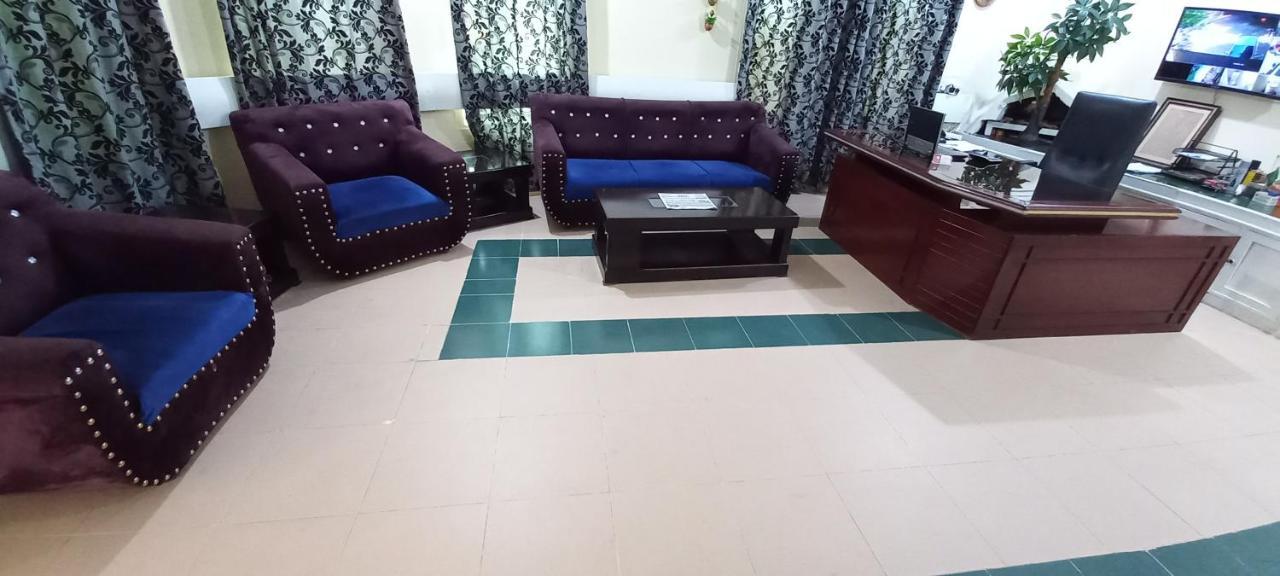 Orion Inn Guest House F-7 Islamabad Esterno foto