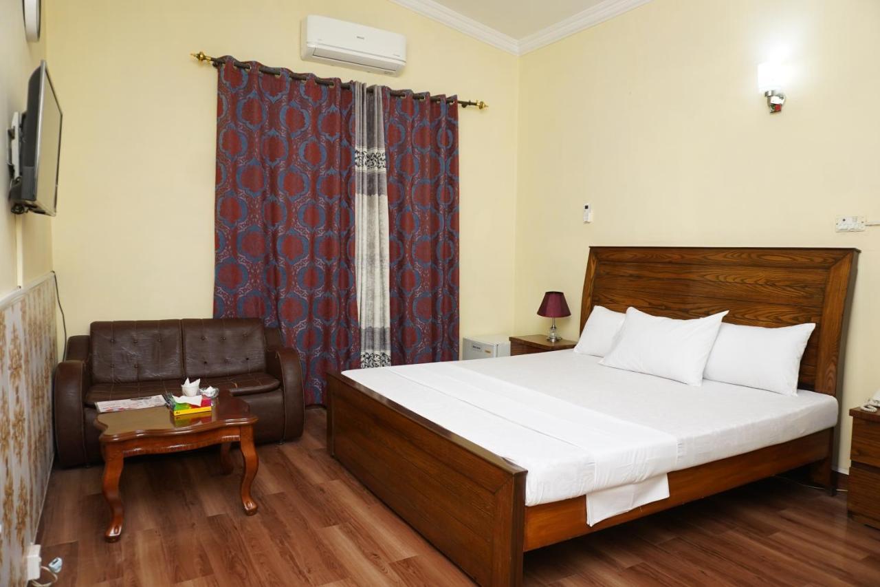 Orion Inn Guest House F-7 Islamabad Esterno foto