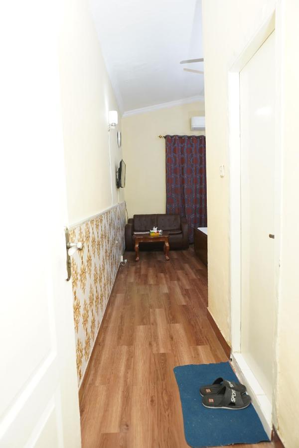 Orion Inn Guest House F-7 Islamabad Esterno foto