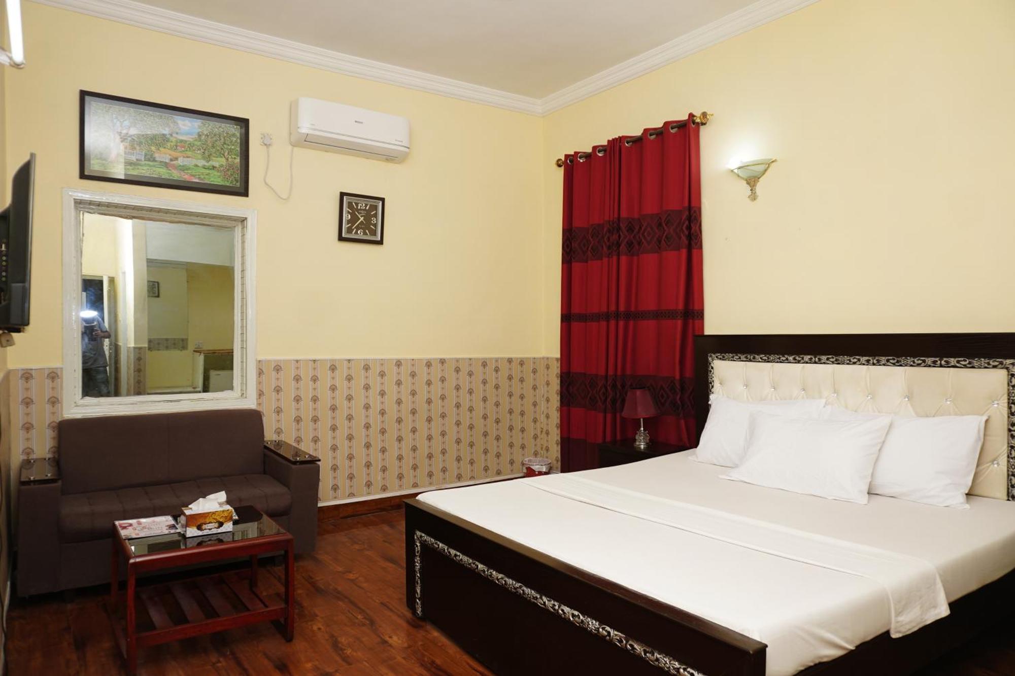 Orion Inn Guest House F-7 Islamabad Esterno foto